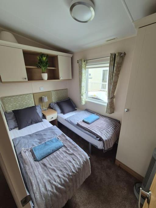 Amazing 2bedroom Caravan In Lincoln, * Tattershall