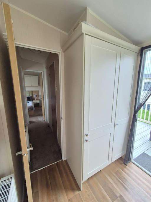 Amazing 2bedroom Caravan In Lincoln, Holiday home Tattershall