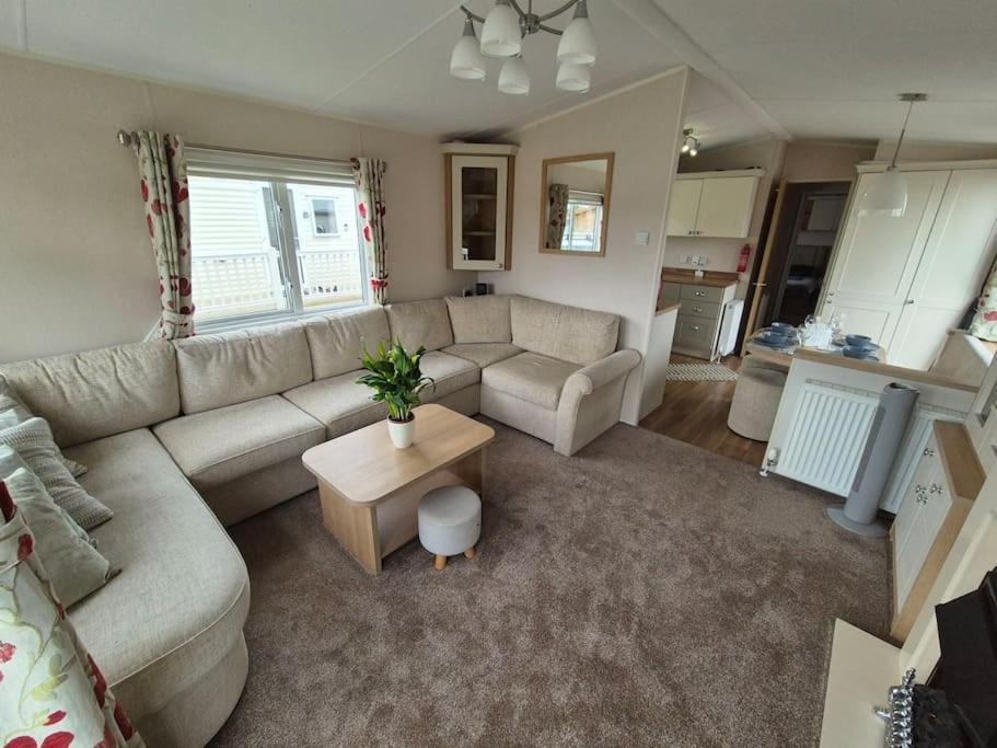 Amazing 2bedroom Caravan In Lincoln, Tattershall